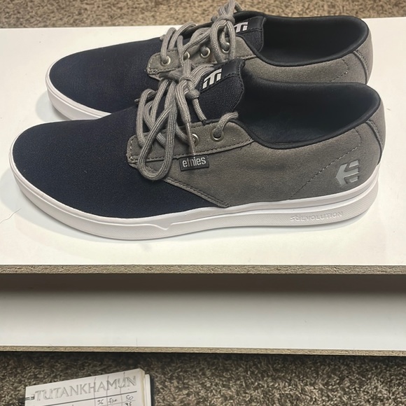 Etnies Other - Etnies Jameson SC Men’s Skate shoes. Size 8. New